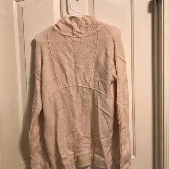 Free People Sweater! - Picture 3 of 5